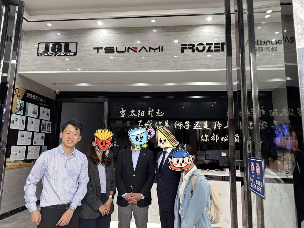 自動車ランプメーカー工場見学